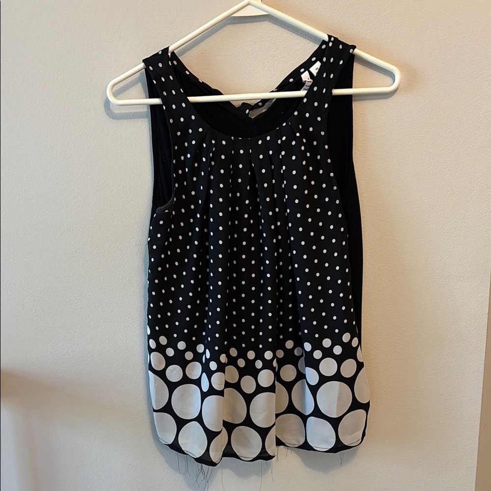 Elle Black and White Pleated Sleeveless Tank Top